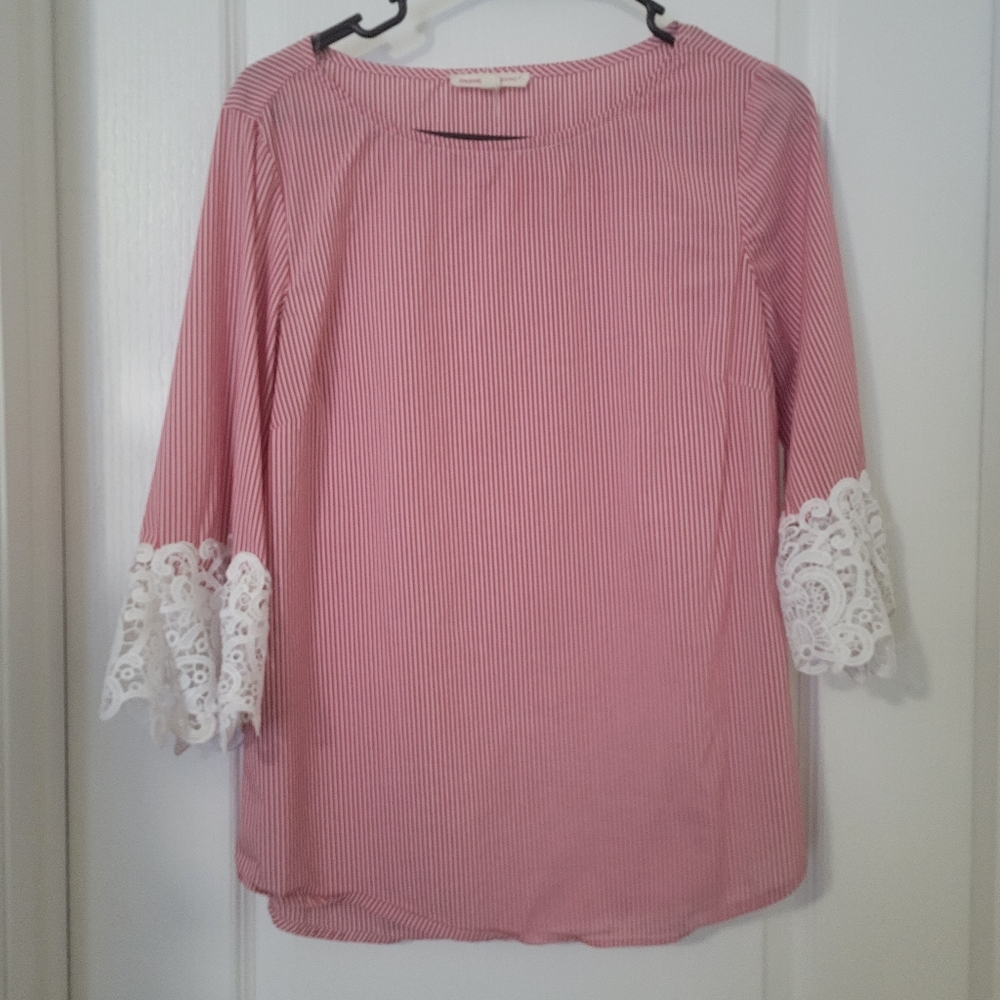 Red & white striped size small top